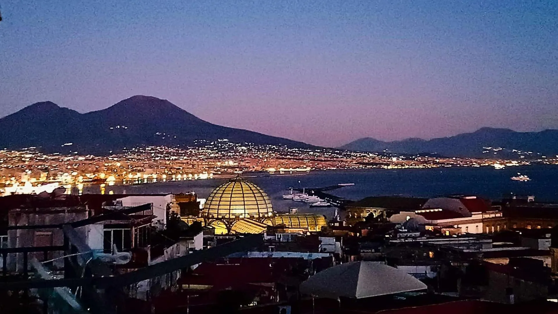Belvedere Quartieri Napoli Apartment Naples